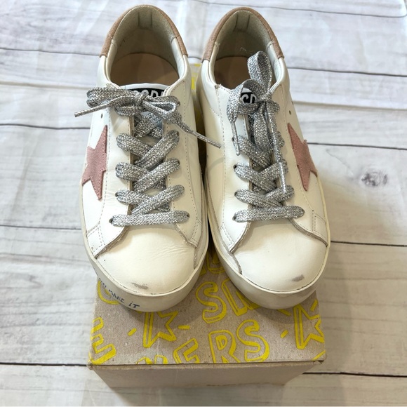 Golden Goose Other - 🆕Golden Goose Deluxe Brand Superstar Sneaker